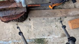 Кусок рельса аккумуляторной болгаркой  dewalt dcg402