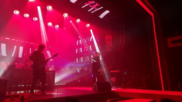 Burito — Снова бегут по небу облака фестиваль Будь с городом! Санкт-Петербург, Россия 01.10.2022 4k смотреть онлайн