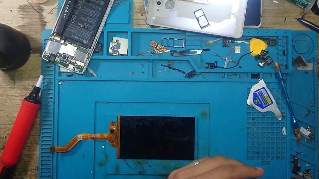 huawei y7 2017 glass change تغيير زجاج الحماية هواوي смотреть онлайн