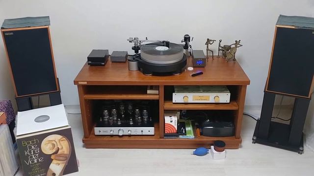 Bach - Partita Nr.2_5_Chaconne- Victor Pikaisen смотреть онлайн