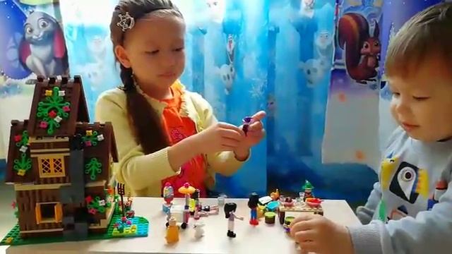 Дом из конструктора "Белоснежка и семь гномов" смотреть онлайн