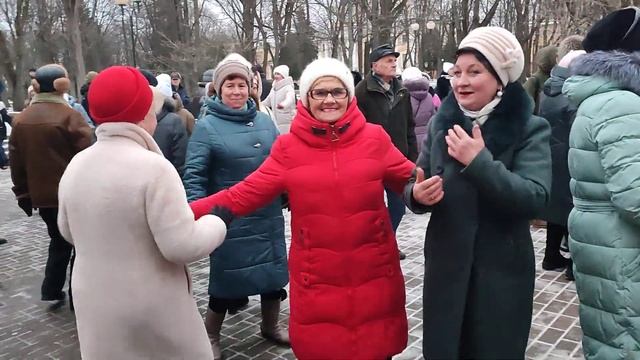"Женщины ВСЕ королевы"...на танцполе в Гомеле...29.01.2023года. смотреть онлайн