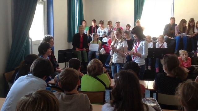 Фольклорный ансамбль «Светлица» с концертами во Франции (2013) смотреть онлайн