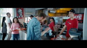 Реклама KFC   'А это я удачно зашел'