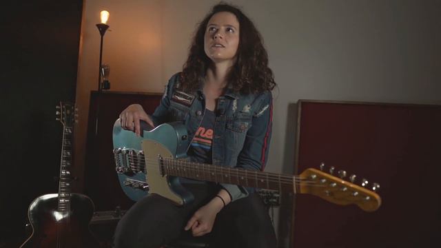 Guitar Collection: Touring and Session Guitarist Lindsey Miller смотреть онлайн