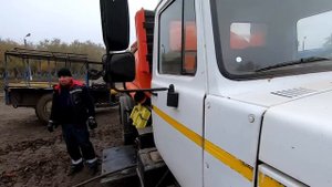 Не легкий труд механизатора... Рабочие будни...