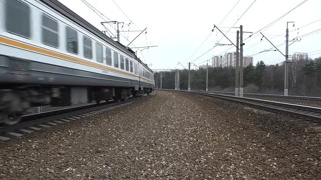 Электропоезд ЭД4М-0490 "ЦППК" (ТЧ-20) пригородный поезд №6018 Новопеределкино - Москва. смотреть онлайн