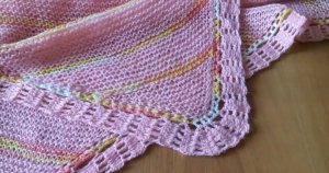 Обвязка пледа, в филейной технике крючком.