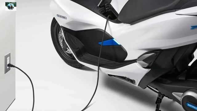 Review Honda PCX Electric and Hybrid scooter, Asia sales to begin in 2018 смотреть онлайн
