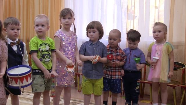 Осенний утренник Ярославы смотреть онлайн