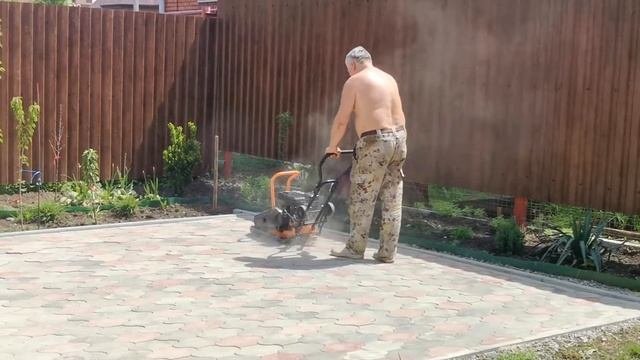 Виброплита по плитке
