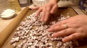 АРАХИС В КАРАМЕЛИ а посыпали кунжутом!