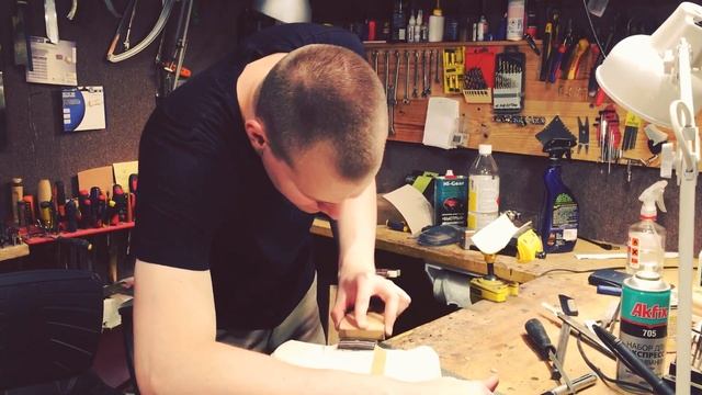 День 2-ой. Замена, шлифовка и полировка ладов. И установка тремоло Kahler. Yamaha sg200-апгрейд. смотреть онлайн