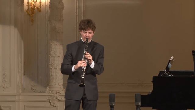 Nikita Lyutikov (clarinet) English Hall of St. Petersburg Music House 2011-05-27 смотреть онлайн