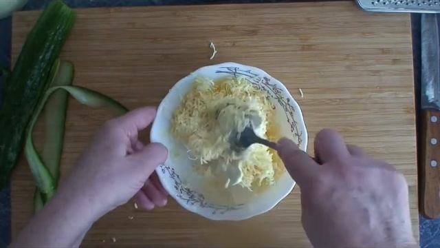 Рецепт: Закуска "Рыбки в пруду"