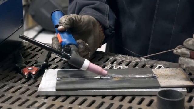 Настройка режима TIG PULSE на сварочных аппаратах AURORA PRO STICKMATE 180 и 200 смотреть онлайн