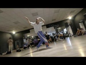 Брейкданс батл ↔ Дети до 2х лет ↔ Shokoladka vs Space Boy ↔ 1'8 ↔ WHO IS WIN #whoiswin #bmvideo