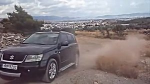 superb april 2014 Suzuki Grand Vitara vs Freelander 1 vs Freelander 2 off road Тест