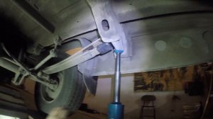 Возможная причина стука в задней подвески Mersedes Sprinter