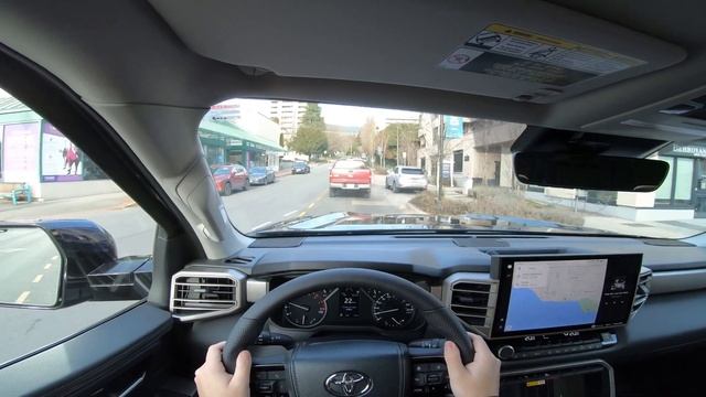 2022 Toyota Tundra Limited CrewMax Walkaround and Virtual Test Drive смотреть онлайн