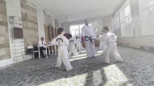 Кто спортом занимается - тот силы набирается! 💪