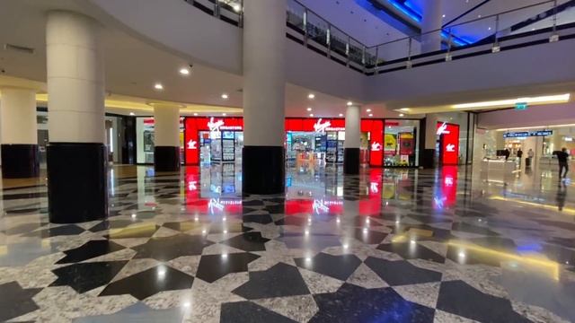 МОЛЛ ЭМИРЕЙТС / МАГАЗИН ZARA / VIRGIN MEGASTORE / НЕОБЫЧНЫЕ ПОКУПКИ ДЛЯ ДОМА смотреть онлайн