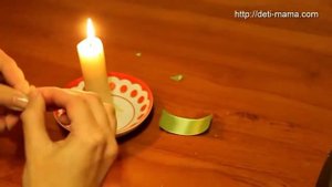 Листик из атласных лент