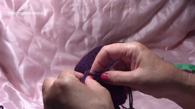 Вяжем шапочку Кошачьи Ушки для ребенка спицами часть 3 смотреть онлайн