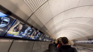 Метро в Лондоне, так глубоко Ливерпуль Стэйшн