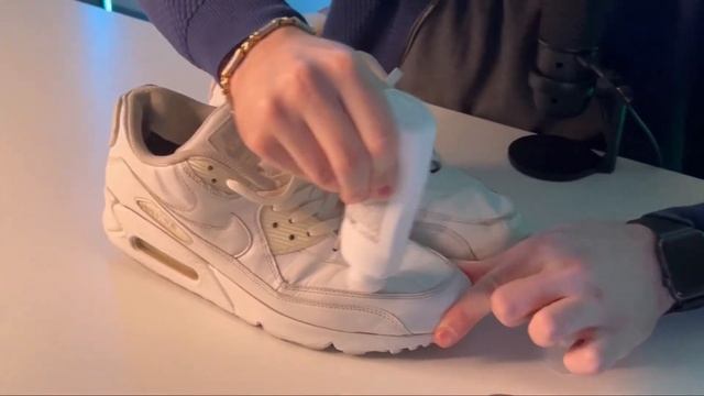 Краска для обуви и аксессуаров SNOW смотреть онлайн