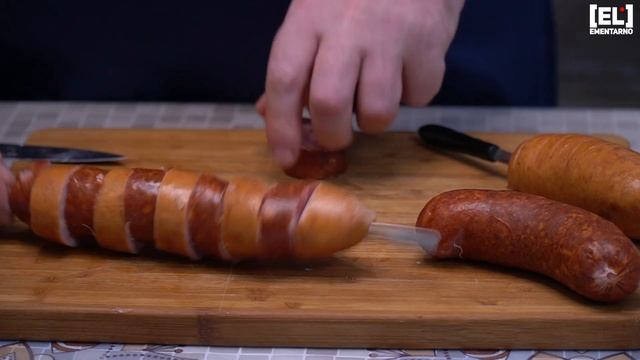 Вкусный рецепт жареной колбаски в электрошашлычнице?Горячая колбаска?Великие реки?