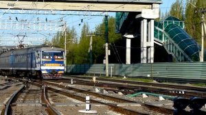 ЭР9Т-683 на ст.Саратов-3.avi