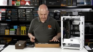 Thermaltake THE TOWER 200 World Exclusive First Review