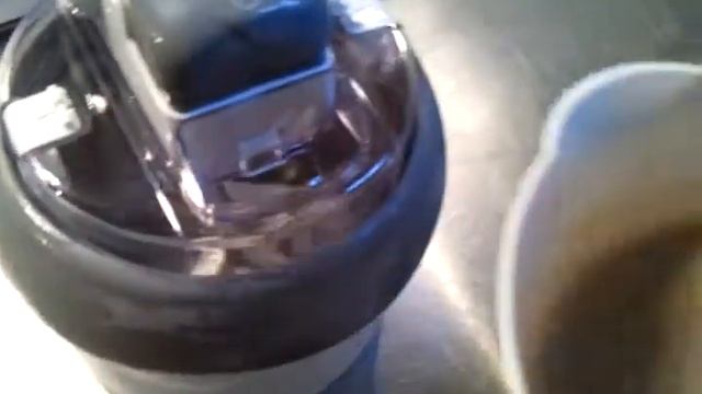 Test: Montiss IJsmachine смотреть онлайн