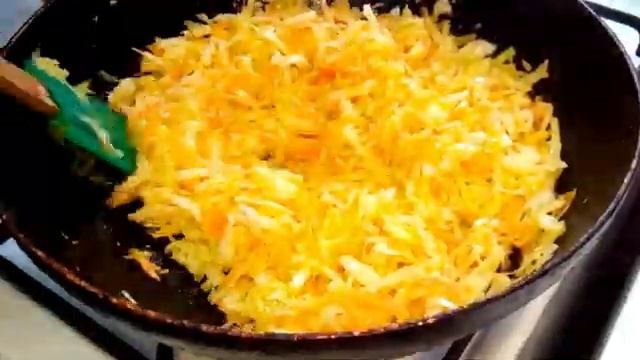 ТЕСТО КАК ПУХ. ГОТОВИМ ПИРОЖКИ С КАПУСТОЙ И БЕЛЯШИ.