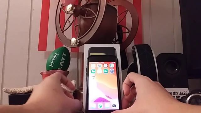 iphone SE Unboxing. смотреть онлайн