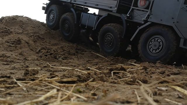 Tatra 8x8 rc diff test am Sandberg смотреть онлайн