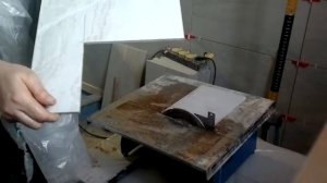 Бюджетный китайский электроплиткорез. Тест и обзор.