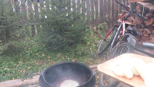 Бараньи косточки с картошкой в казане смотреть онлайн