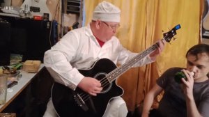 Смотрим электроакустическую бас гитару  V-Glorify из Китая