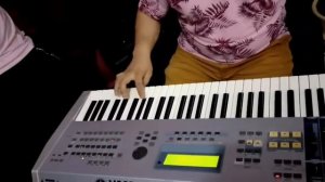 Motif ES-6  Yamaha - demo Guitarra