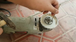 КАК СДЕЛАТЬ САХАРНУЮ ВАТУ? **С помощю БОЛГАРКИ**