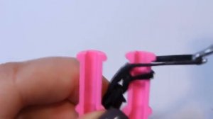 ПИНГВИН из резинок на рогатке Фигурка из резинок Penguin Rainbow Loom Charm mp4