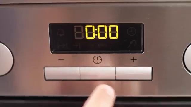 Плита Electrolux EKC 954301 W смотреть онлайн