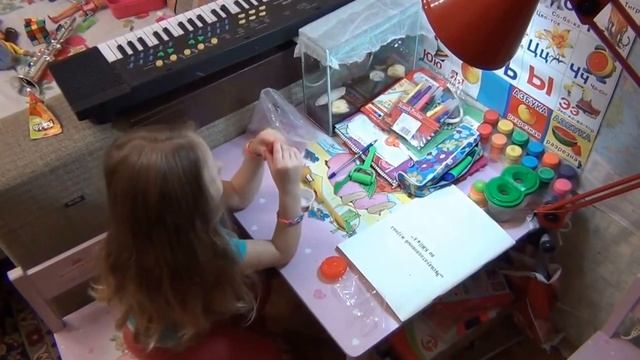 Полинка Малинка игрушки и улитки смотреть онлайн