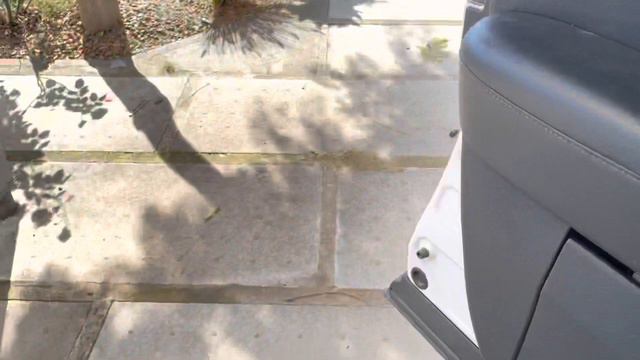 Защита от французских бульдогов и мух 🪰 🪰🪰 смотреть онлайн