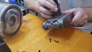 Dyson V7 Battery replacement 吸塵機換電池