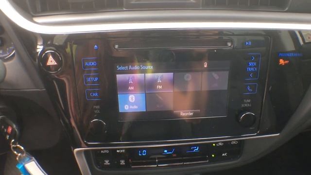 2019 Toyota Corolla LE Review - Brampton ON - Attrell Toyota смотреть онлайн