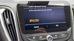 Connecting to Apple CarPlay or Android Auto in a 2023 Chevrolet Malibu