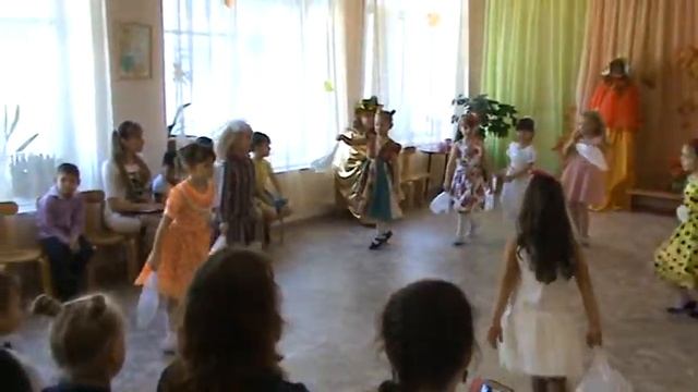 Праздник осени 2016г. Д/с10(ч.5) смотреть онлайн